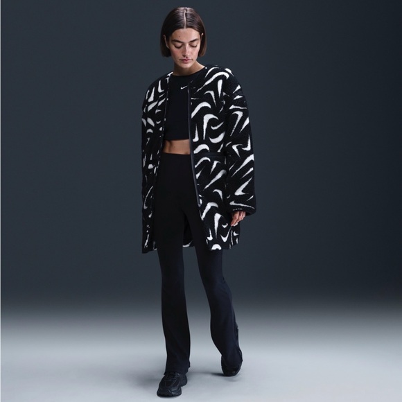 Nike Sportswear - Women's Sherpa Jacket - Picture 2 of 7